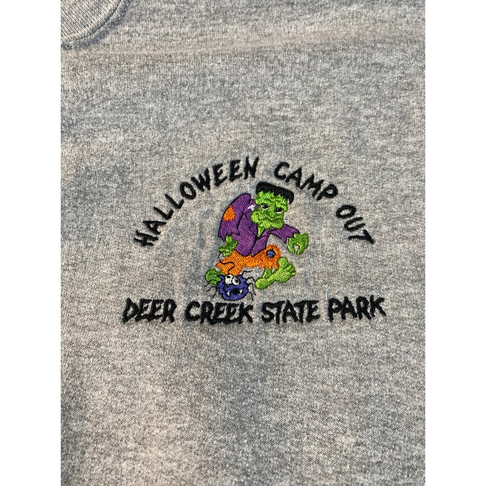 Gildan Sweatshirt Mens Large Gray Excellent Halloween Camp Out Deer Creek Park